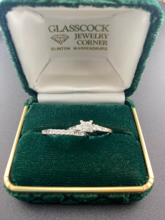 Luxury Solid 10K White Gold Genuine Diamonds Engagement Ring Set (2 Pcs.) Sz. 7 - Picture 14 of 15